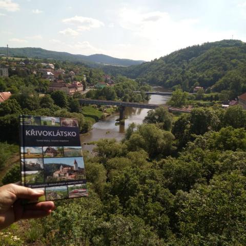 Pohled na Berounku z vyhlídky Paraplíčko